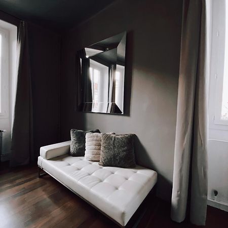 Royal Hotel Ним Экстерьер фото